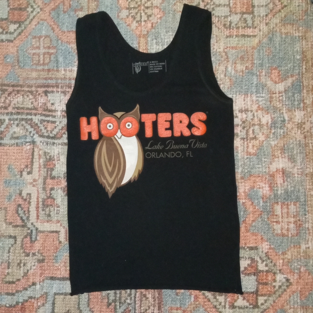 DISCOUNTED Hooters tank XS!!!